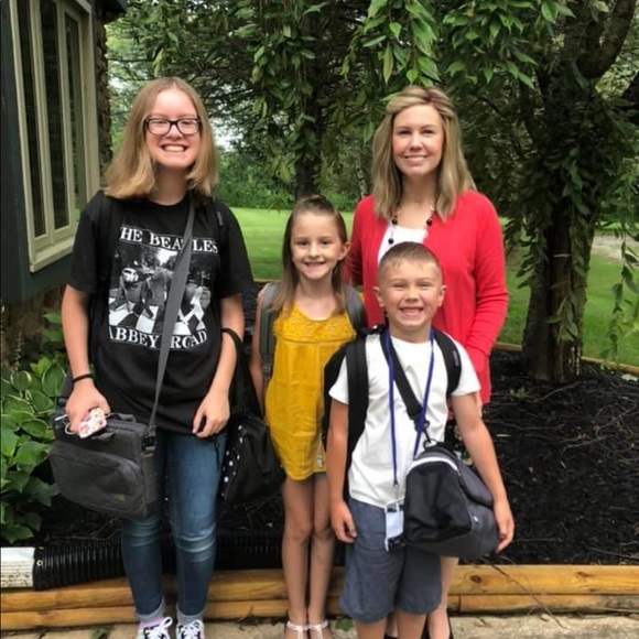 Meet your Posher, Lorri - Picture 10 of 16